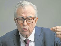 El gobernador pide investigar los antecedentes del colectivo que inició el proceso. AFP