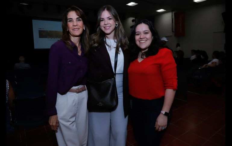 Gaby Castañeda, Raquel Barrera y Tere Medina. GENTE BIEN JALISCO/ C. Jimeno