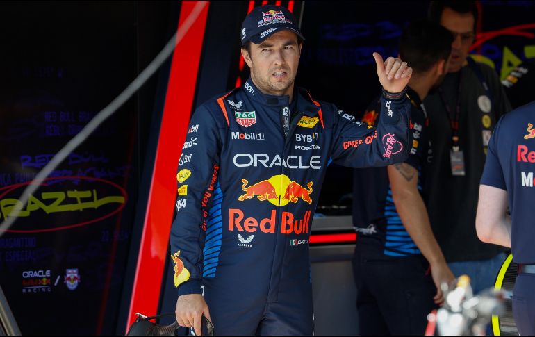 Sergio Michel Pérez reconoció que su auto tuvo una serie de problemas en el Gran Premio de México. EFE/ S. Moreira.