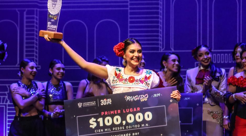 La joven de 24 años de edad también recibió un premio económico de 100 mil pesos. EL INFORMADOR/A.NAVARRO