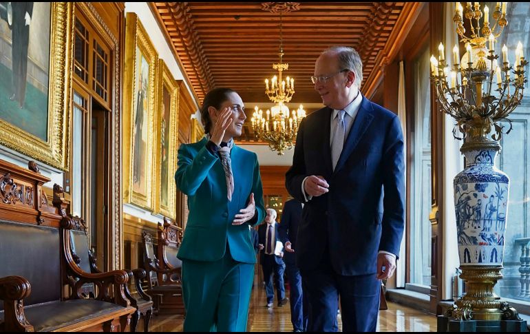 Claudia Sheinbaum y Larry Fink hablaron de economía. EFE