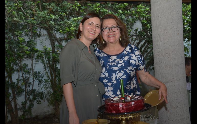 Ana Laura Ruiz Velasco y Lupita Navarro. GENTE BIEN JALISCO/ Marifer Rached