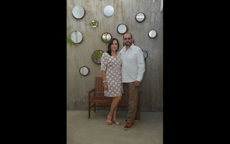 Verónica Alcaraz y Salvador Ruiz Velasco. GENTE BIEN JALISCO/ Marifer Rached
