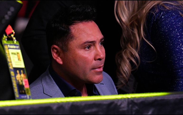 Óscar de la Hoya durante la función de boxeo de la cartelera Canelo vs Jacobs, celebrado en la arena T-Mobile. IMAGO