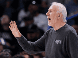 Se espera que el entrenador de los San Antonio Spurs pueda tener una recuperación satisfactoria. AP / Nate Billings