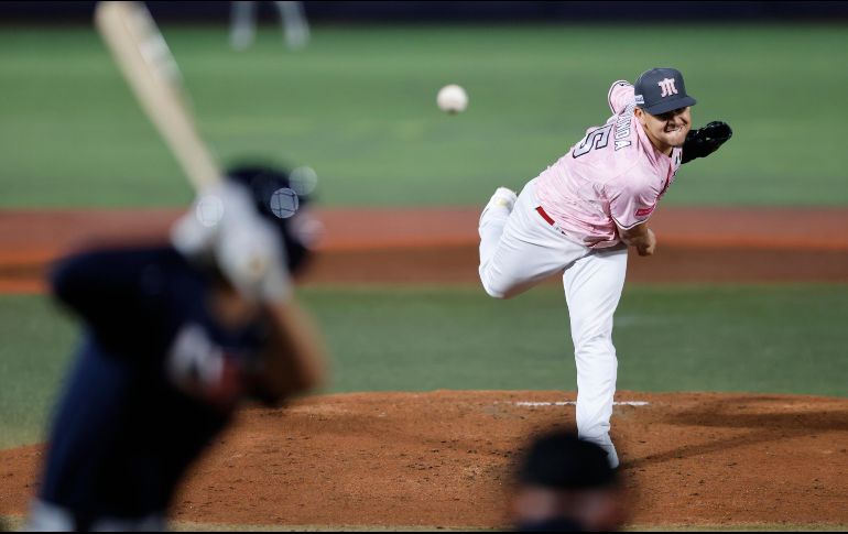 El pitcheo mexicano tuvo su peor desempeño en el momento menos indicado. EFE