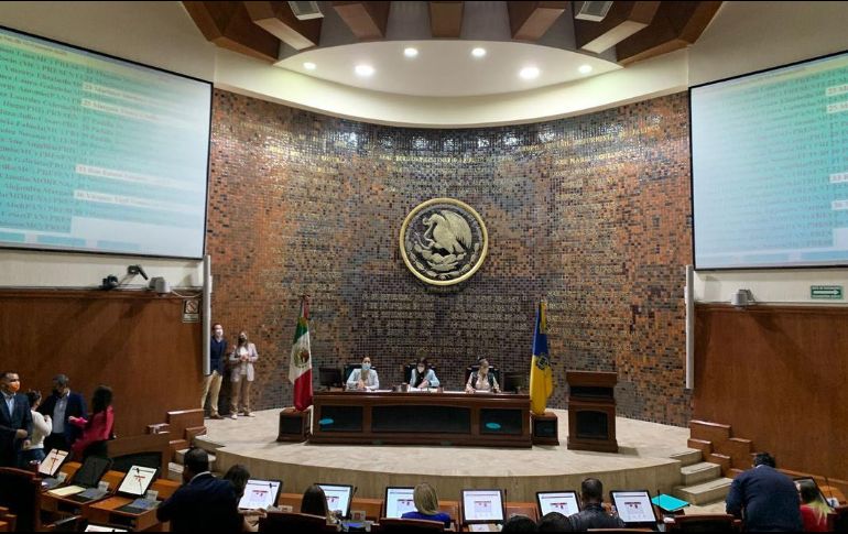 Morena consideró que el gobernador de Jalisco debería preocuparse más por entregar finanzas sanas al próximo gobierno. EL INFORMADOR/ ARCHIVO