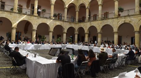 Juan Partida afirmó que las calificadoras le dan buena calificación crediticia al estado y los recursos contratados vía créditos se utilizaron en obra pública. CORTESÍA