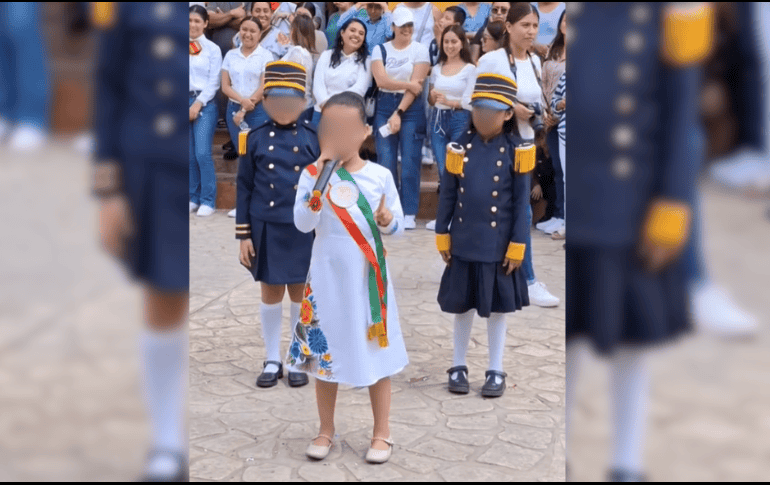 El video del desfile rápidamente se viralizó en redes sociales. ESPECIAL.