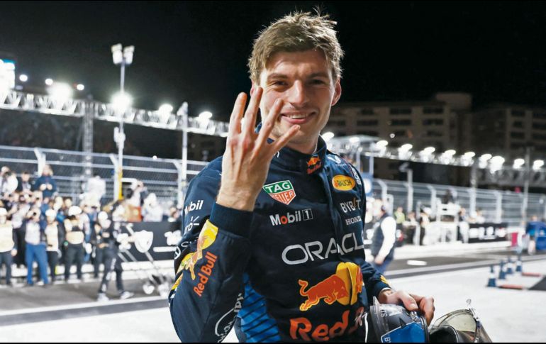 Verstappen es el quinto piloto en la historia en ganar cuatro títulos consecutivos. AFP