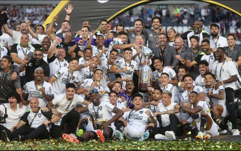 Este triunfo marcó el primer título de Libertadores en los 120 años de historia de Botafogo, consolidándolo como uno de los equipos más destacados de Sudamérica. X/ @Botafogo.