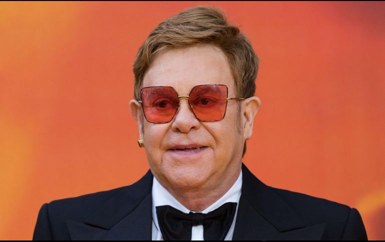 Elton John durante el estreno de la película 