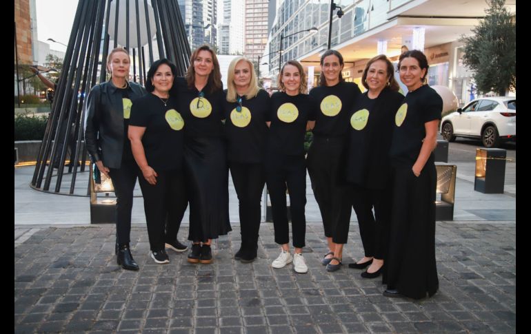 Martha Collignon, Laura García, Dafna Viniegra, Ángela Orozco, Sofía Palacios, Lorenza Kundhart, Gabriela López y Alejandra Leaño de ILAS. GENTE BIEN JALISCO / A. Martínez