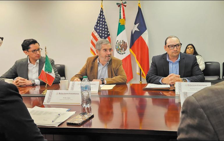 De la Fuente pidió a los y las cónsules seguir con una 