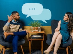 Guadalajara, al ser un centro económico, educativo y turístico, también atrae a comunidades internacionales que aportan sus propias lenguas. Pexelx / Canva