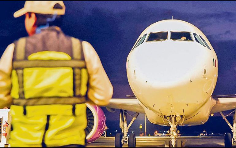 La aerolínea confirma que el agresor fue detenido tras intentar desviar el vuelo hacia Estados Unidos. ESPECIAL