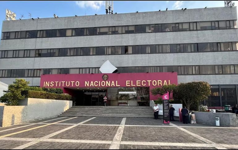 Las personas afiliadas deberán contar con credencial para votar con dirección del registro o entidad donde se afilien. SUN / ARCHIVO