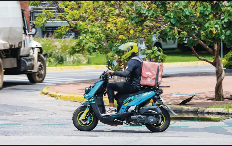 Los empleados de plataformas gozarán de beneficios que hasta ahora no poseían. EL INFORMADOR/ A. Navarro