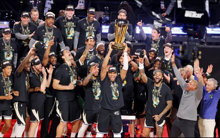 Los Bucks se llevaron este título con un paso invicto. EFE/R. Churchill