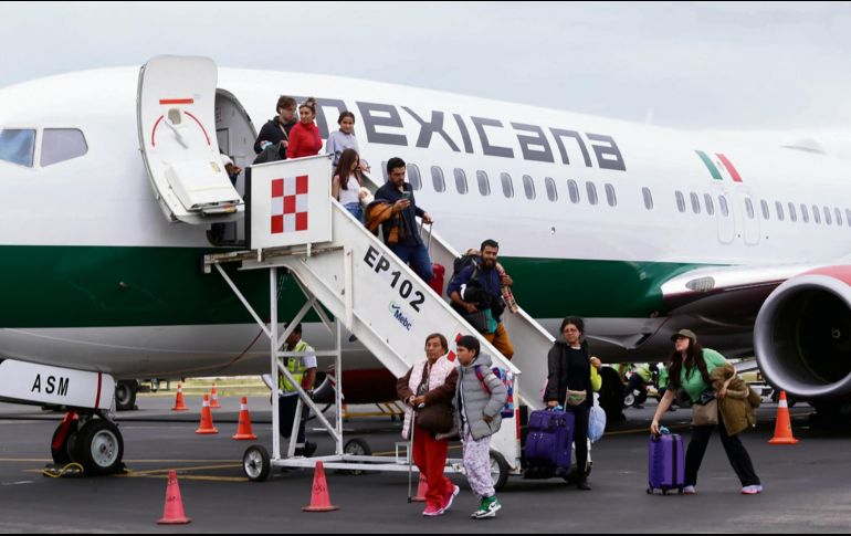 En su primer año de operaciones tras la compra del Gobierno Federal, la aerolínea transportó 382 mil pasajeros. ESPECIAL
