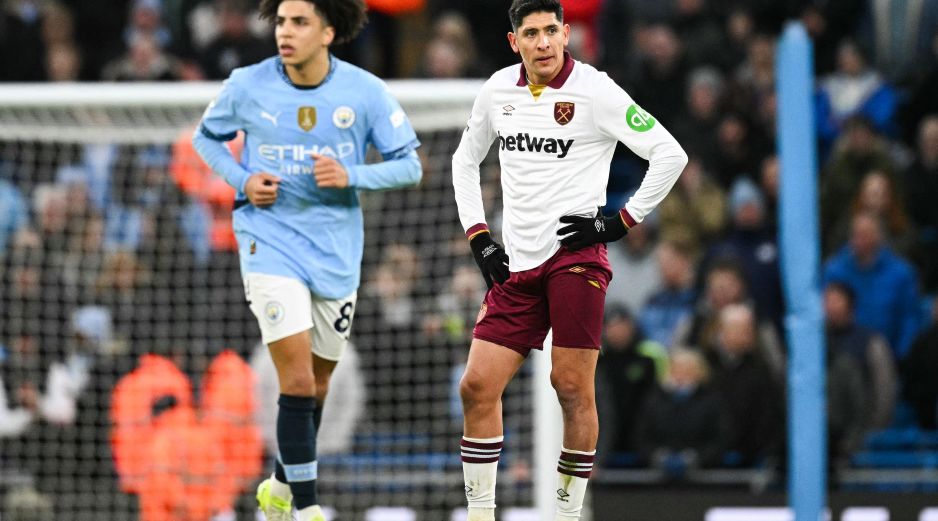 De acuerdo con Fabrizio Romano, periodista especializado en fichajes, el AS Mónaco pretende hacerse de los servicios de Edson Álvarez. AFP / ARCHIVO