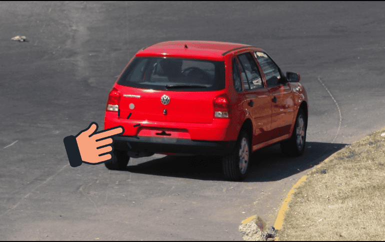 Evita las multas por no portar placas. EL INFORMADOR / ARCHIVO