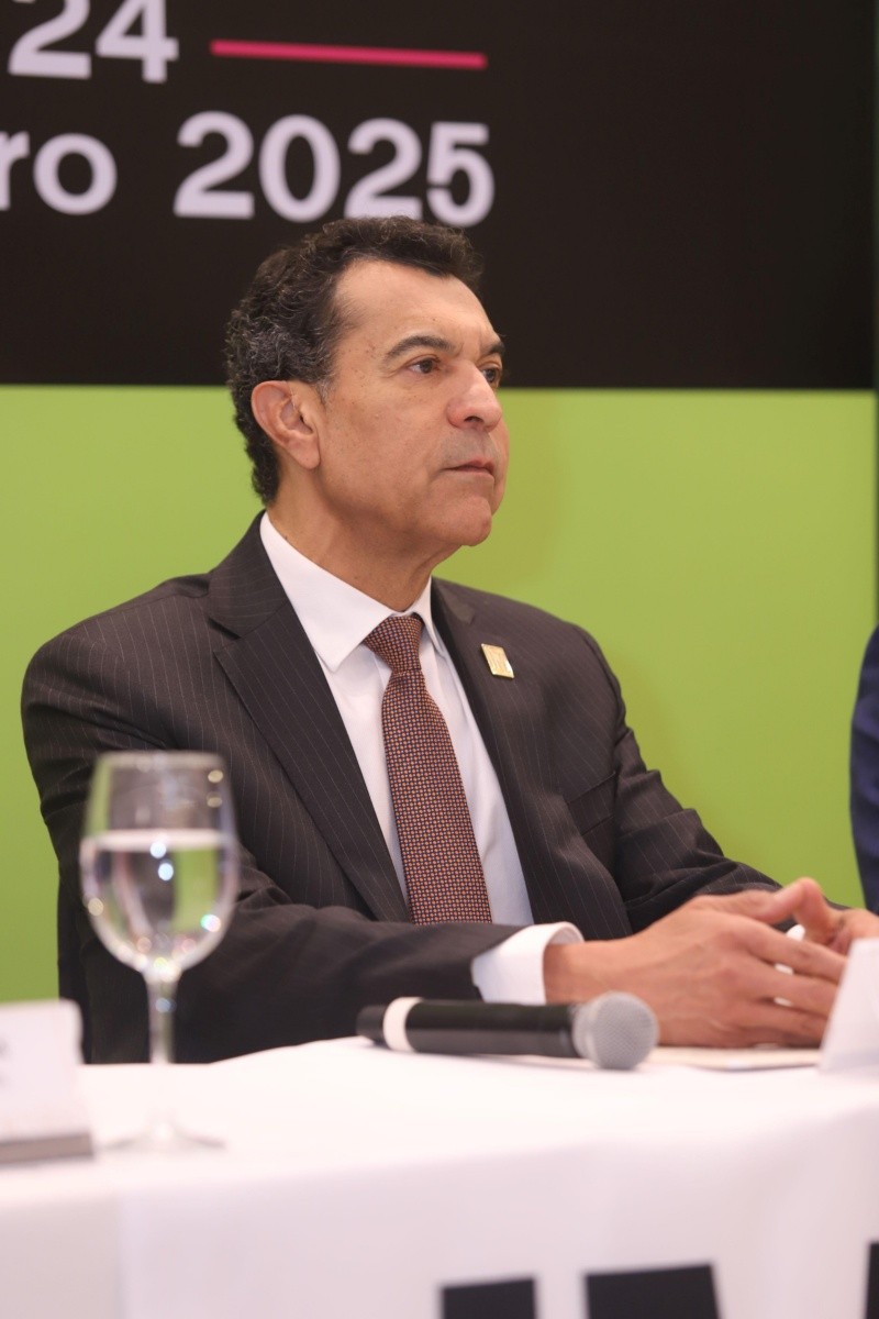 &nbsp;Jorge Castellanos. GENTE BIEN • CLAUDIO JIMENO.