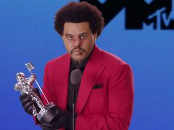 The Weeknd recibiendo un premio en los MTV Awards. ARCHIVO / AFP PHOTO / MTV