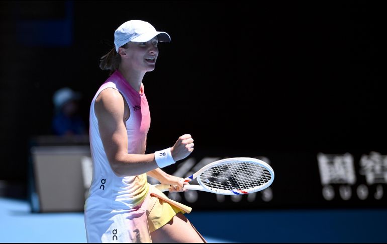 Iga Swiatek busca su primer campeonato en Australia. EFE/J. Carrett
