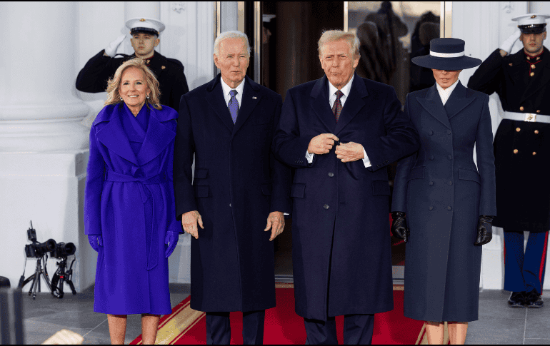 Imagen del presidente electo, Donald Trump, acompañado del mandatario saliente Joe Biden, y sus esposas Melania y Jill. EFE / J. Lo Scalzo