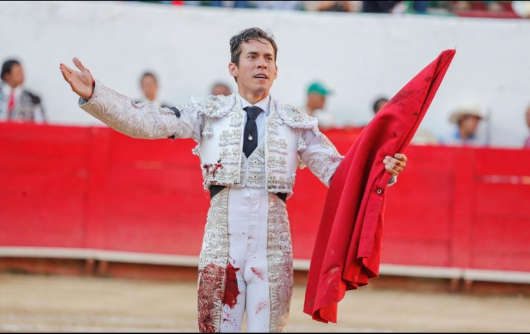 Diego Silveti inició su campaña 2025 cortando una oreja en Moroleón. EL INFORMADOR/Archivo