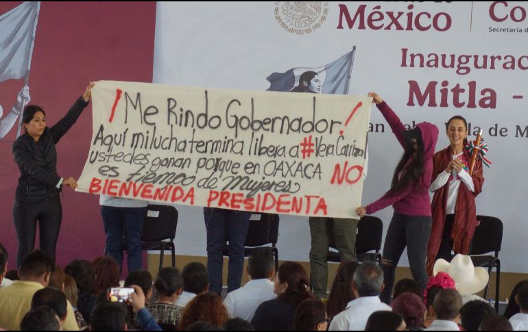En 2019, el 9 de septiembre, la saxofonista María Elena Ríos fue víctima de un ataque con ácido sulfúrico realizado por tres hombres. SUN/ E.Hernández.