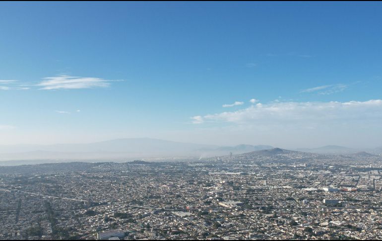El principal contaminante son las partículas PM10, las cuales son generadas por la acumulación de polvo, la combustión de diésel o gasolina generada por vehículos. EL INFORMADOR / ARCHIVO