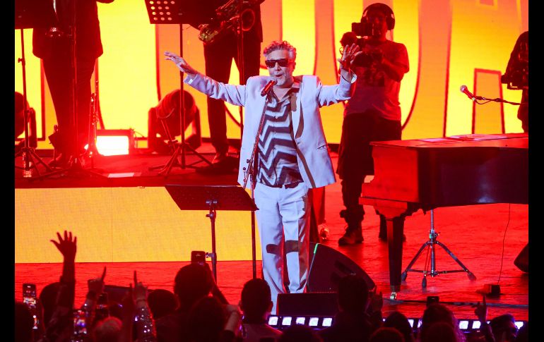 Fito Páez ofreció una velada inolvidable que quedará marcada en la memoria de Guadalajara. EL INFORMADOR / H. Figueroa