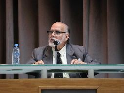 Entre su experiencia laboral, destaca el haber sido director del diario Ocho Columnas, que formaba parte de la UAG. ESPECIAL / UAG