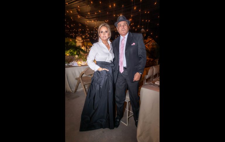 Beatriz Leal y Marco Antonio Ochoa. GENTE BIEN JALISCO / J. Soltero