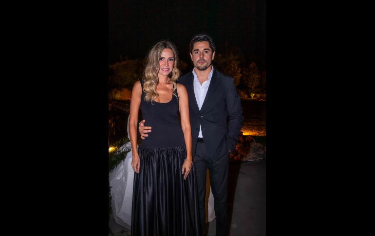 Paola Pérez  y Eduardo Carrillo. GENTE BIEN JALISCO / J. Soltero