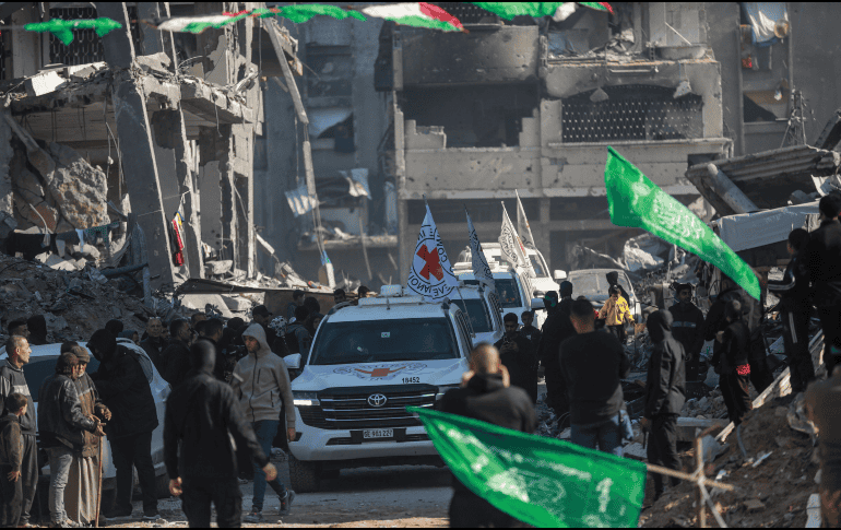 El acuerdo exige que Israel y Hamás negocien una segunda fase en la que Hamás liberaría a los rehenes restantes y el alto el fuego continuaría indefinidamente. EFE / M. Saber