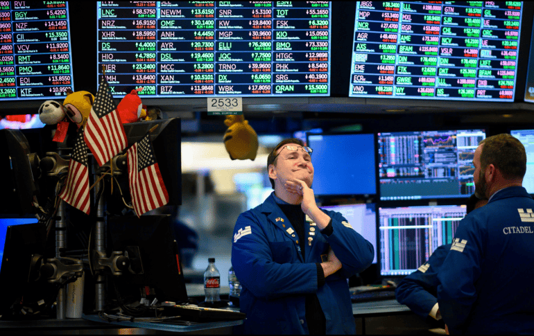 A pesar de los cambios en la industria tecnológica, Wall Street cierra el primer mes del año con números verdes. AFP