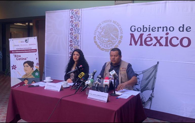 Arrancó el proceso de entrega de las tarjetas de beca “Rita Cetina