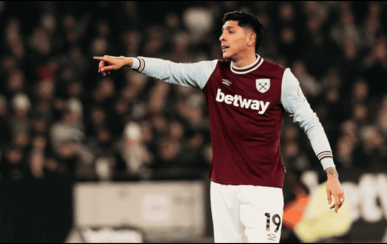 Edson Álvarez no salió al campoen el partido dónde el West Ham visitaba al Chelsea. X / @EdsonAlvarez19