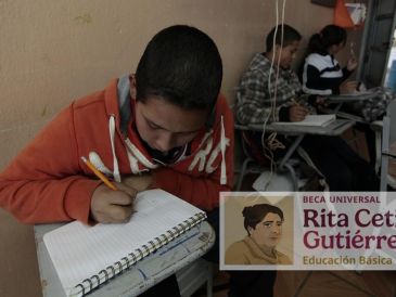 Junto con la tarjeta, recibirás un acuse de entrega que es muy importante guardar bien para cualquier futura aclaración. EL INFORMADOR / ARCHIVO