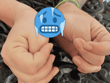 Para conservar el calor corporal, el organismo restringe el flujo sanguíneo hacia la piel, reduciendo la oxigenación y los nutrientes esenciales para su regeneración. SUN / ARCHIVO