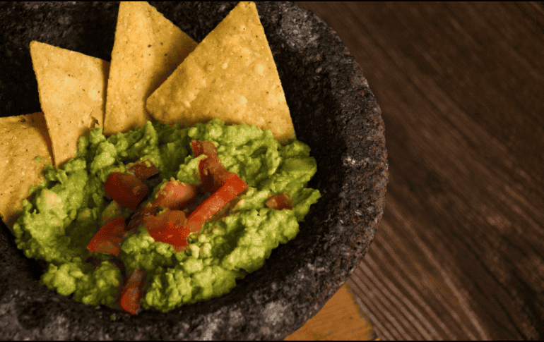 El guacamole es un alimento nutritivo que contiene vitaminas A, C, E, B1, calcio, hierro y magnesio. CANVA
