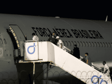 La Fuerza Aérea Brasileña habilitó otro vuelo para quienes desearan trasladarse a Belo Horizonte, una de las ciudades más grandes de Brasil. ESPECIAL