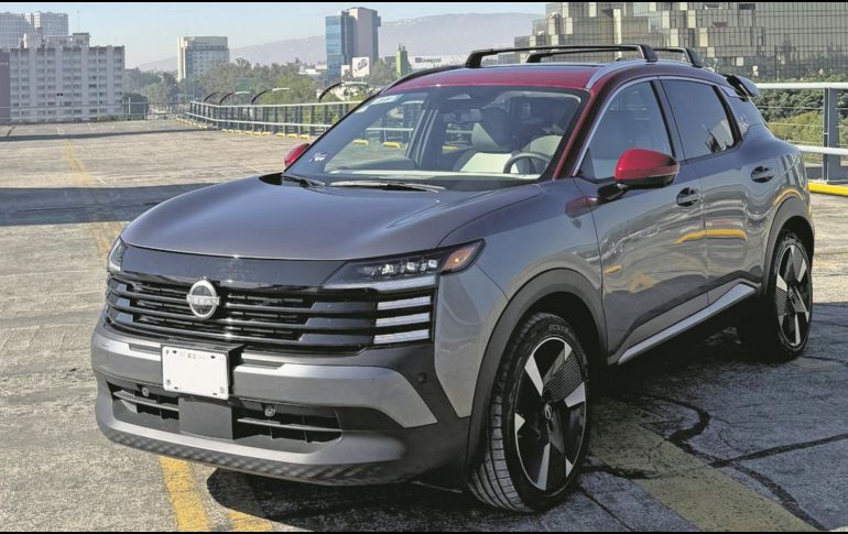 Kicks. Comparado con su versión anterior nos encontramos con un vehículo con espacios interiores más amplios. ESPECIAL