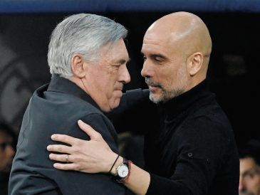 Carlo Ancelotti y Pep Guardiola volverán a cruzar sus caminos en búsqueda de avanzar en Champions. AFP/P. Marcou