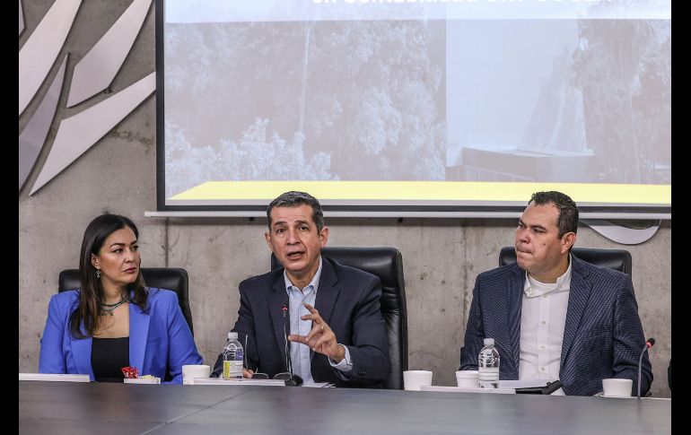 Este miércoles el Consejo Regulador del Tequila (CRT) y el Centro Universitario de Ciencias Económico-Administrativas, inauguraron el nuevo Módulo de Asesoría Contable en las instalaciones del Consejo. EL INFORMADOR / A. Navarro