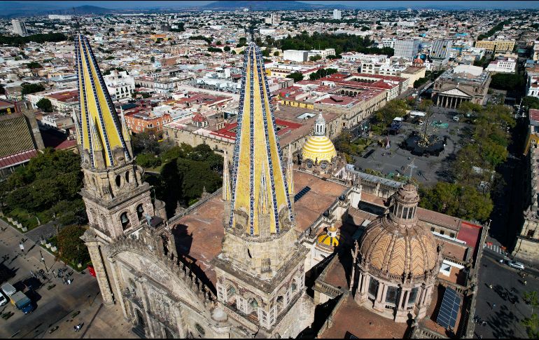 El presidente de la Cámara de Comercio de Guadalajara, Javier Arroyo Navarro, refrendó esta institución con la 