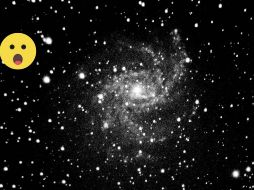 Aunque se espera que se produzcan llamaradas en casi todos los agujeros negros supermasivos, el que alberga la Vía Láctea en su centro es “único”. Pexels y Canva